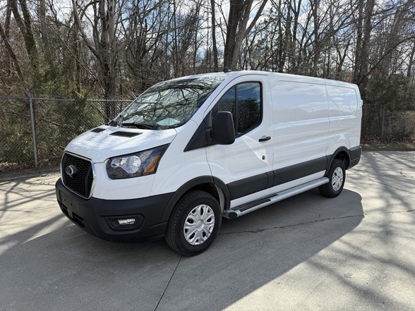 Used 2024 Ford Transit 250 - photo 1