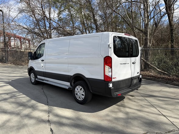 Used 2024 Ford Transit 250 - photo 5