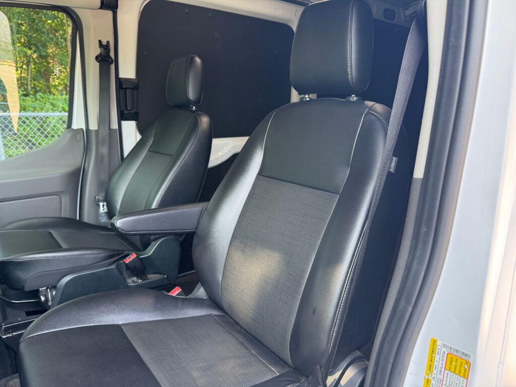 Used 2023 Ford Transit 250 - photo 13