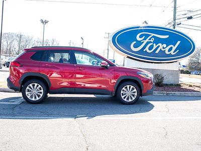 Used 2022 Toyota Corolla Cross - photo 1