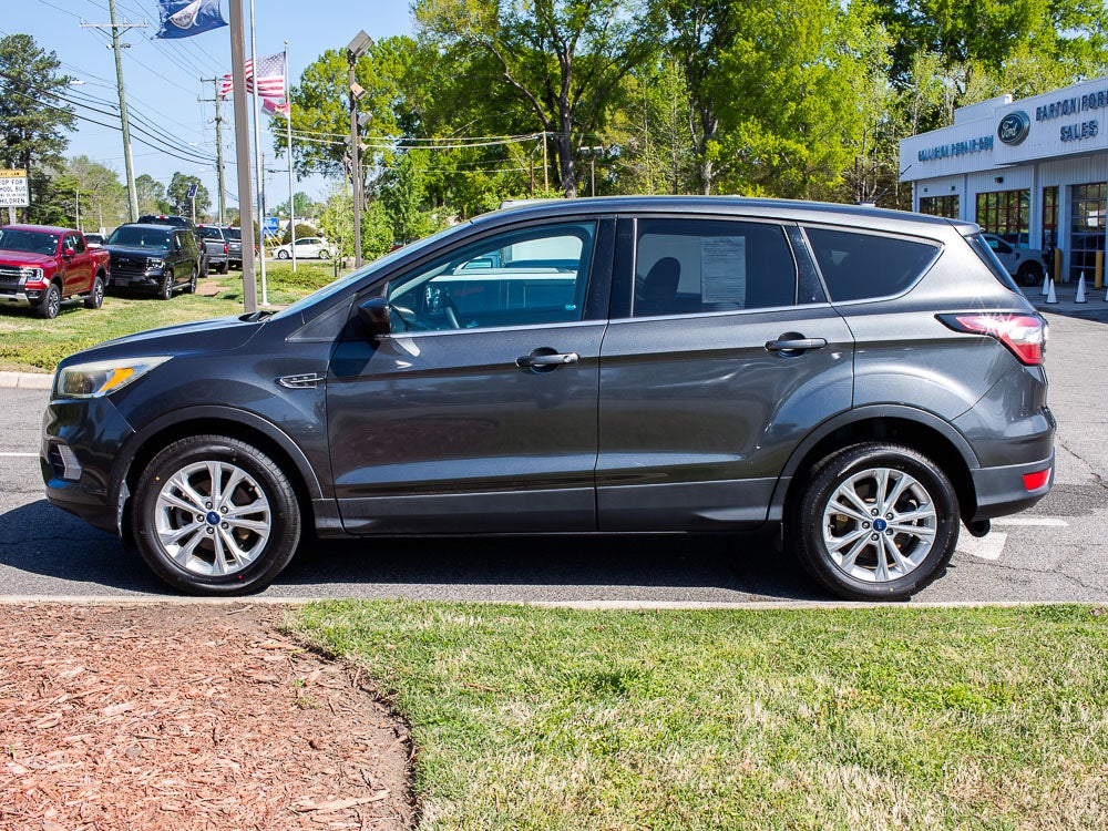 Used 2017 Ford Escape - photo 5