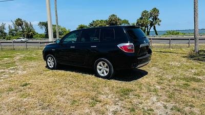 Used 2010 Toyota Highlander 4x4 SUV for sale #037870 - photo 2