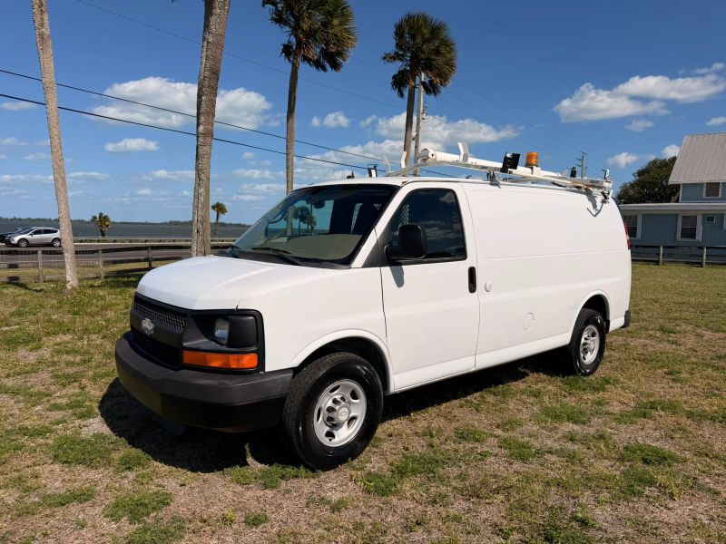 Used 2011 Chevrolet Express 2500 - photo 1