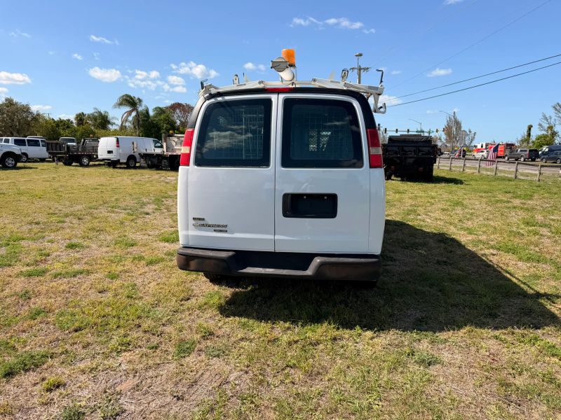 Used 2011 Chevrolet Express 2500 - photo 29