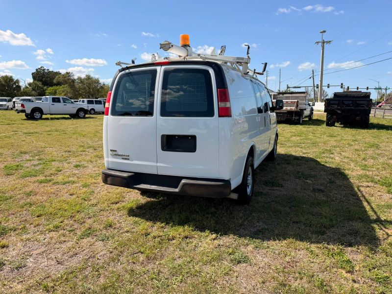 Used 2011 Chevrolet Express 2500 - photo 31