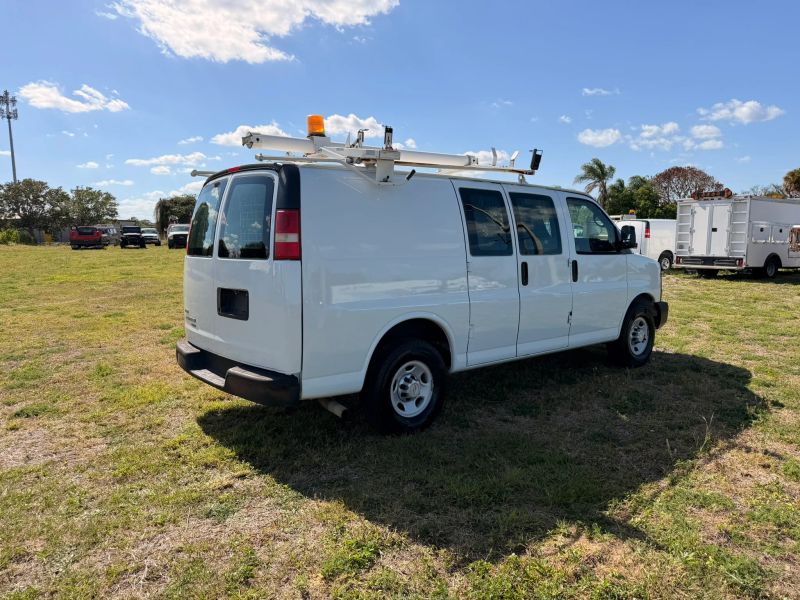 Used 2011 Chevrolet Express 2500 - photo 36
