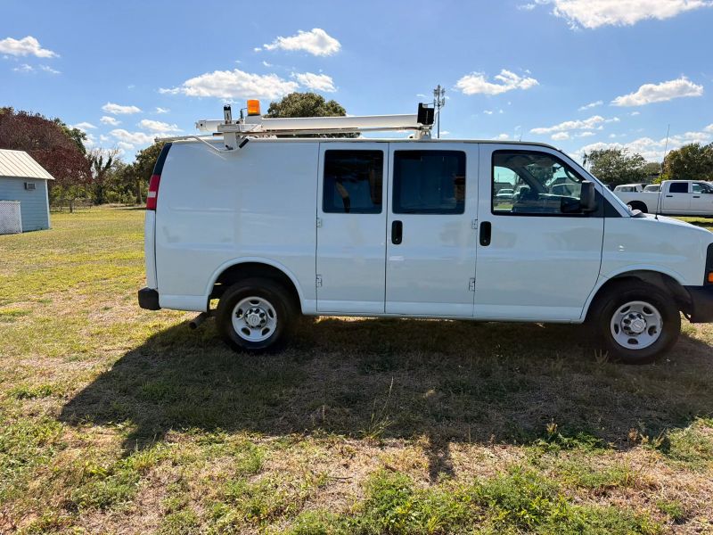 Used 2011 Chevrolet Express 2500 - photo 42