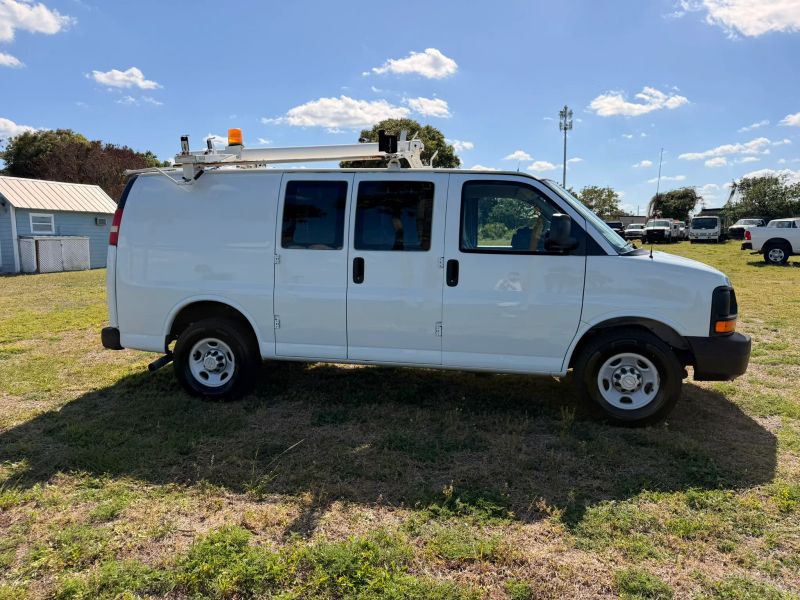 Used 2011 Chevrolet Express 2500 - photo 45