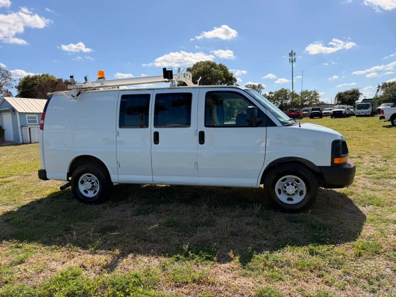 Used 2011 Chevrolet Express 2500 - photo 46