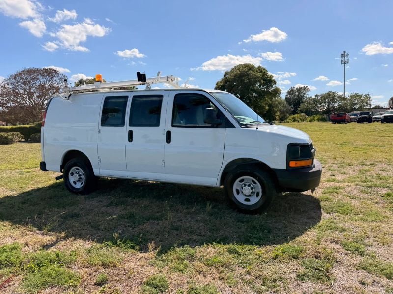 Used 2011 Chevrolet Express 2500 - photo 48