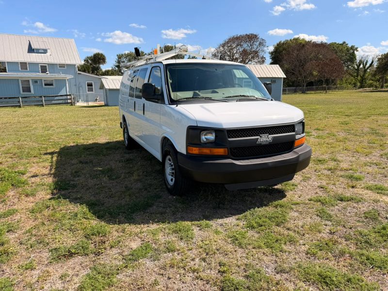 Used 2011 Chevrolet Express 2500 - photo 54