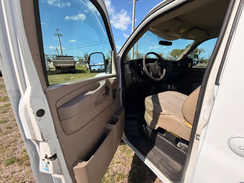 Used 2011 Chevrolet Express 2500 - photo 61