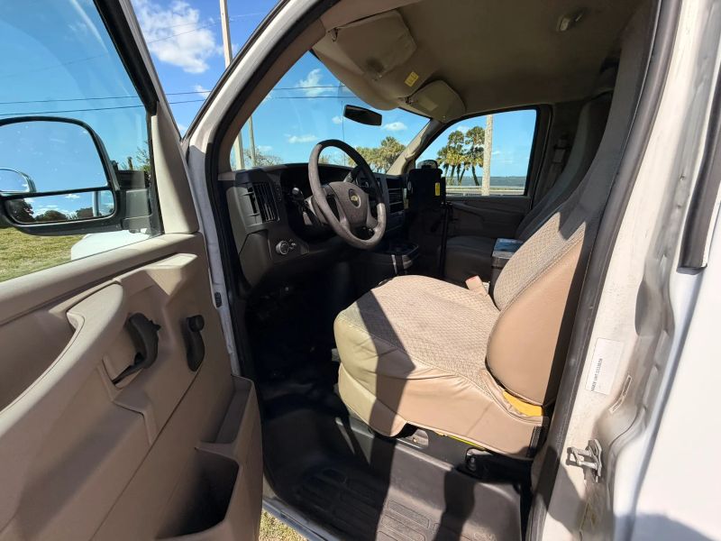Used 2011 Chevrolet Express 2500 - photo 62
