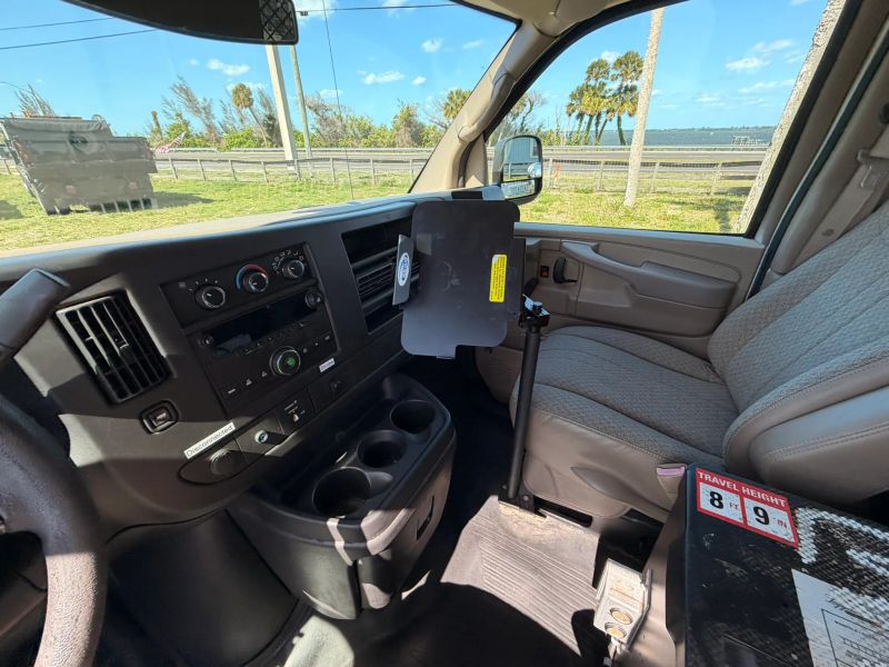 Used 2011 Chevrolet Express 2500 - photo 67