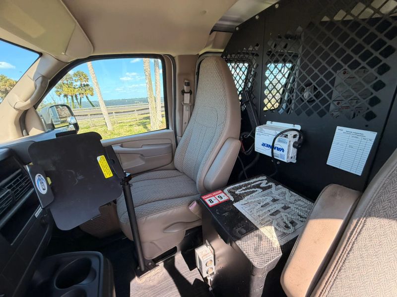 Used 2011 Chevrolet Express 2500 - photo 70