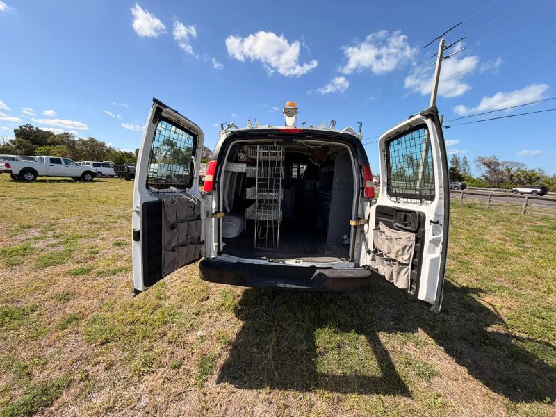 Used 2011 Chevrolet Express 2500 - photo 71