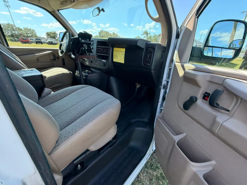Used 2011 Chevrolet Express 2500 - photo 85