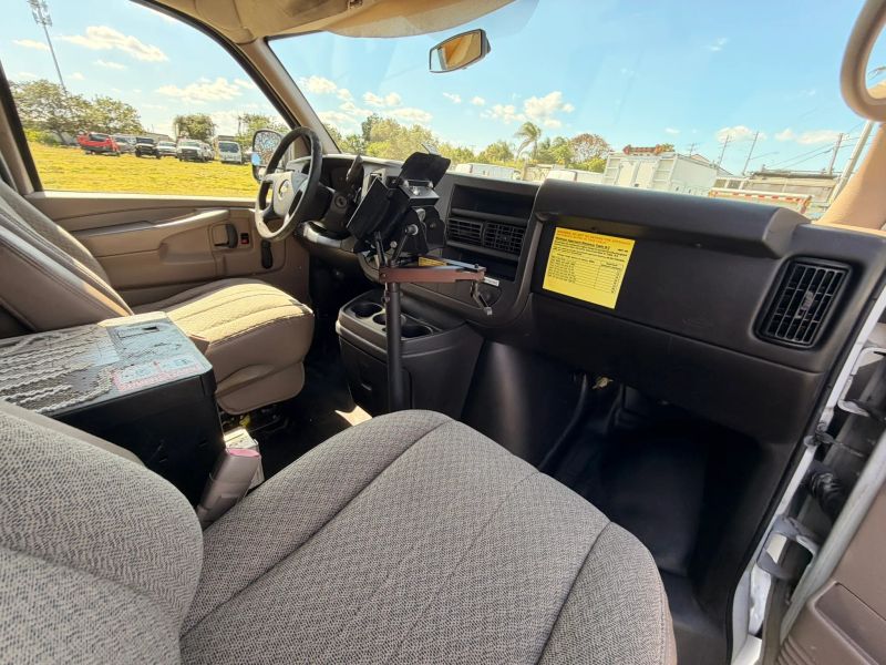 Used 2011 Chevrolet Express 2500 - photo 89