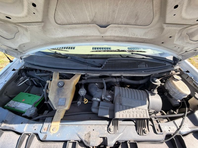 Used 2011 Chevrolet Express 2500 - photo 93
