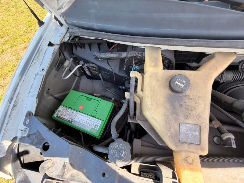 Used 2011 Chevrolet Express 2500 - photo 94
