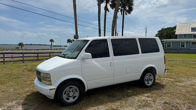 Used 2003 Chevrolet Astro - photo 1