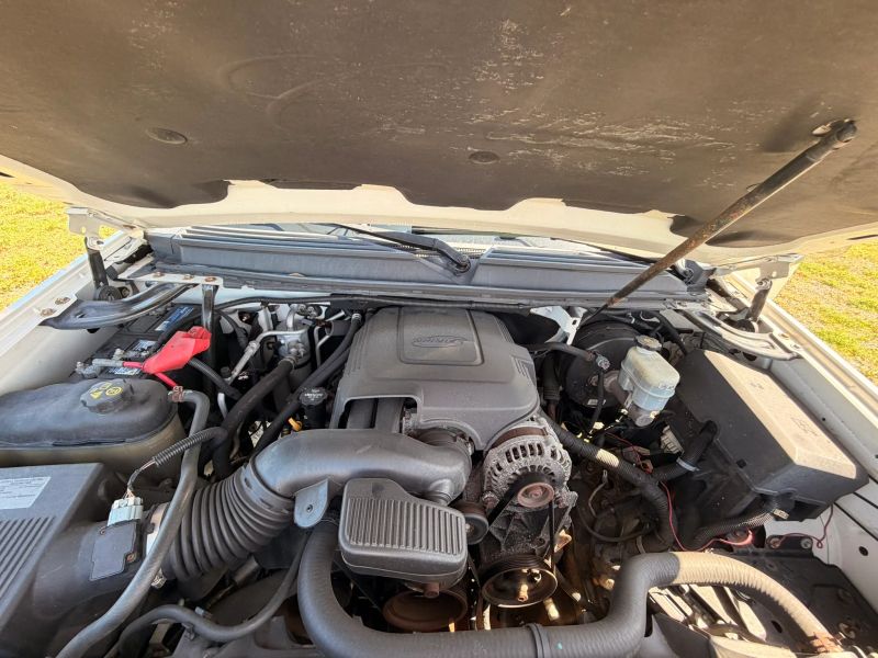 Used 2012 Cadillac Escalade - photo 102