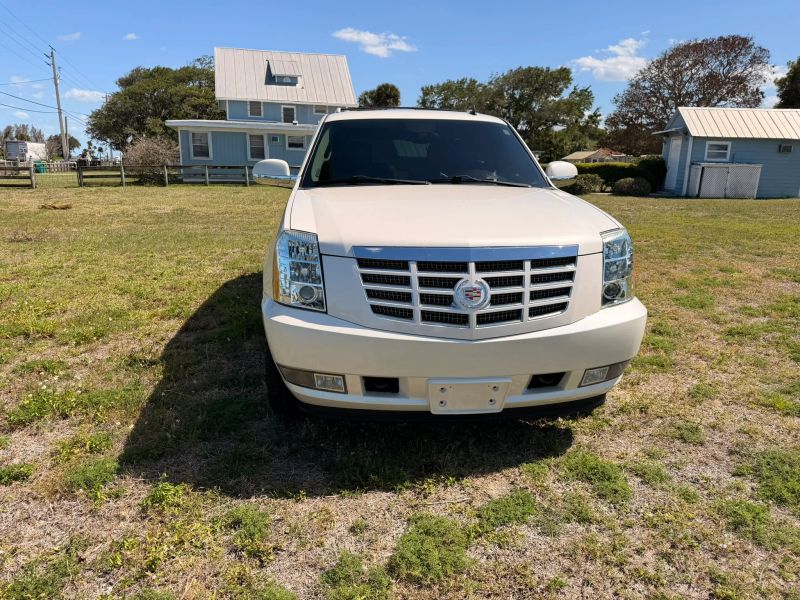 Used 2012 Cadillac Escalade - photo 49