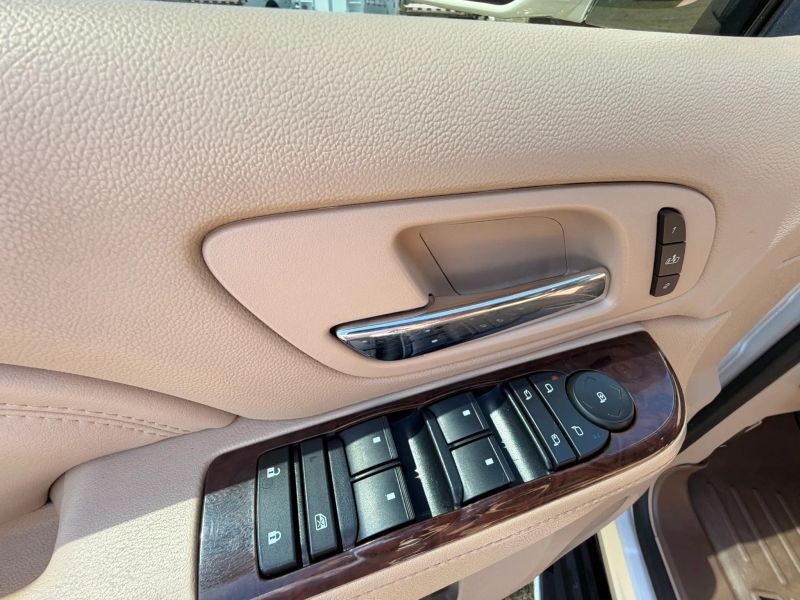 Used 2012 Cadillac Escalade - photo 64