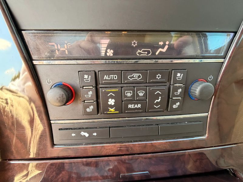 Used 2012 Cadillac Escalade - photo 66