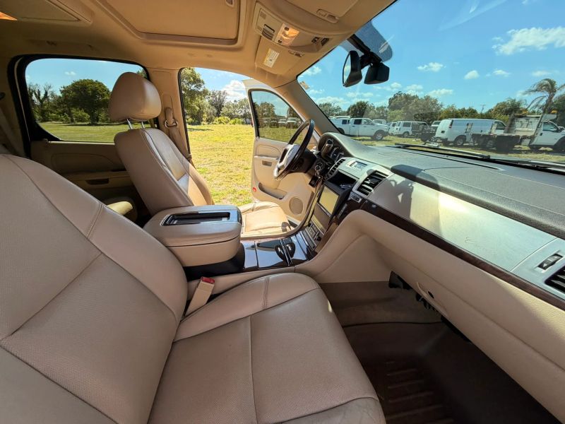 Used 2012 Cadillac Escalade - photo 98