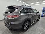 Used 2016 Toyota Highlander XLE SUV for sale #16670 - photo 2