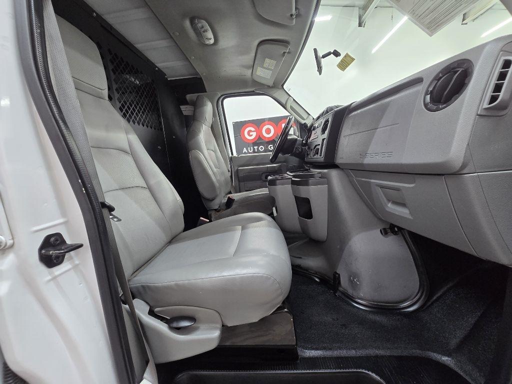 Used 2013 Ford E-150 - photo 19