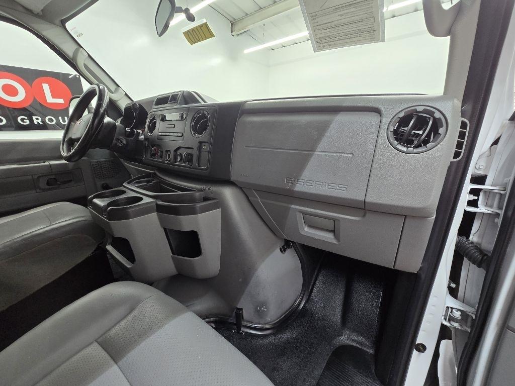 Used 2013 Ford E-150 - photo 20