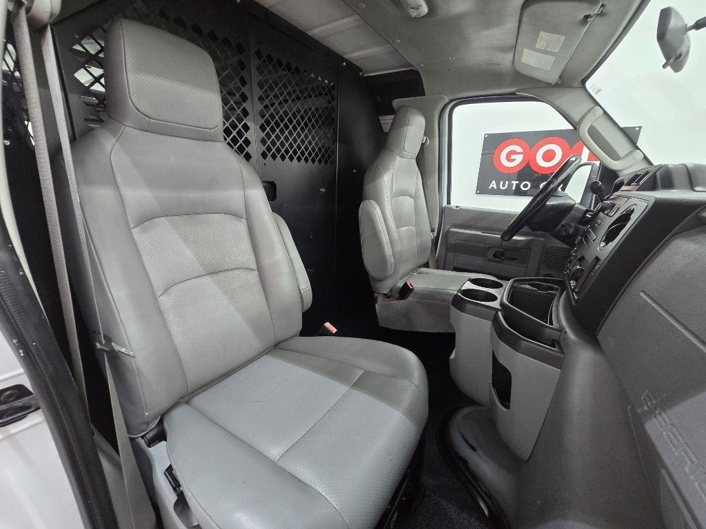 Used 2013 Ford E-150 - photo 21