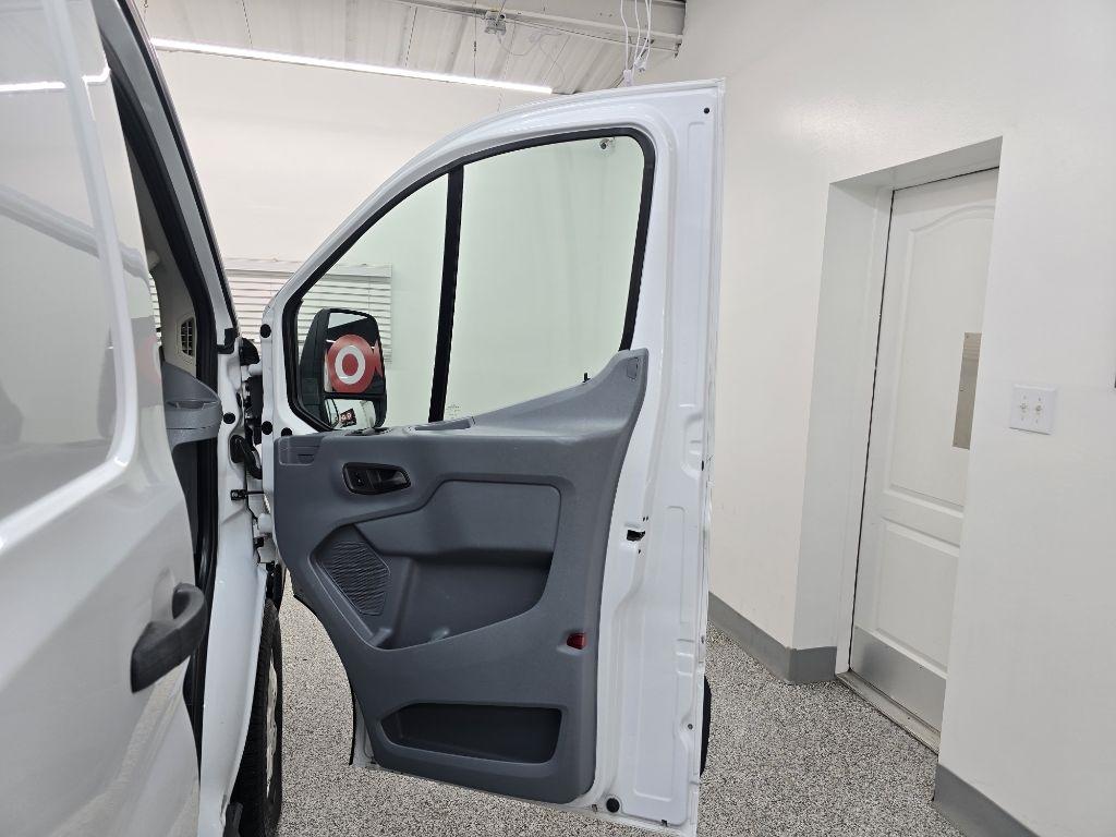 Used 2017 Ford Transit 250 - photo 28
