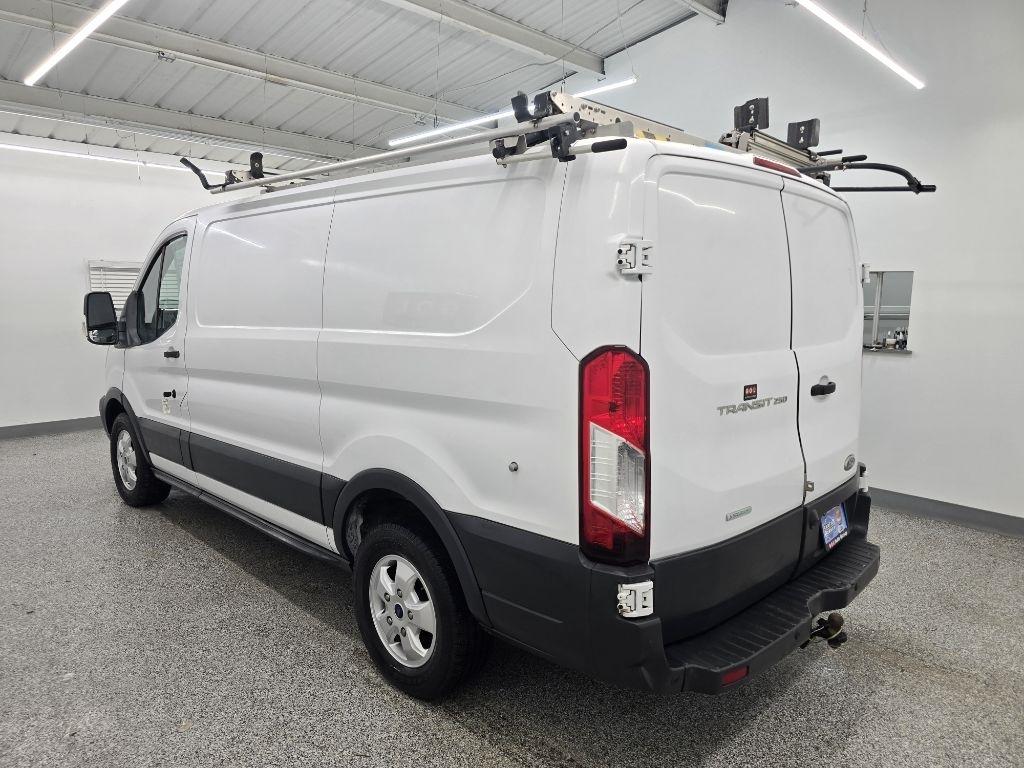 Used 2017 Ford Transit 250 - photo 8