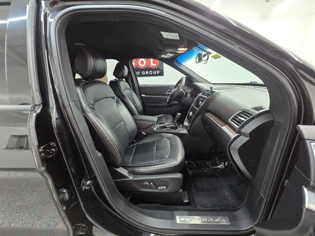 Used 2017 Ford Explorer - photo 23