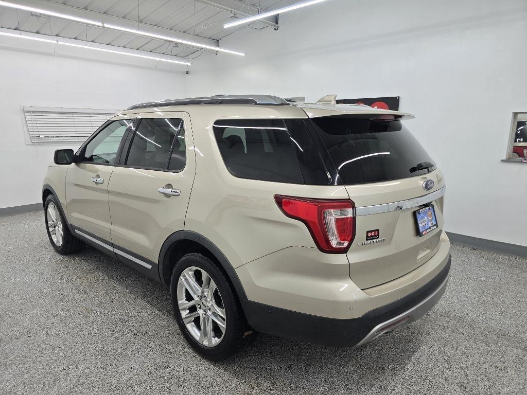 Used 2017 Ford Explorer - photo 9