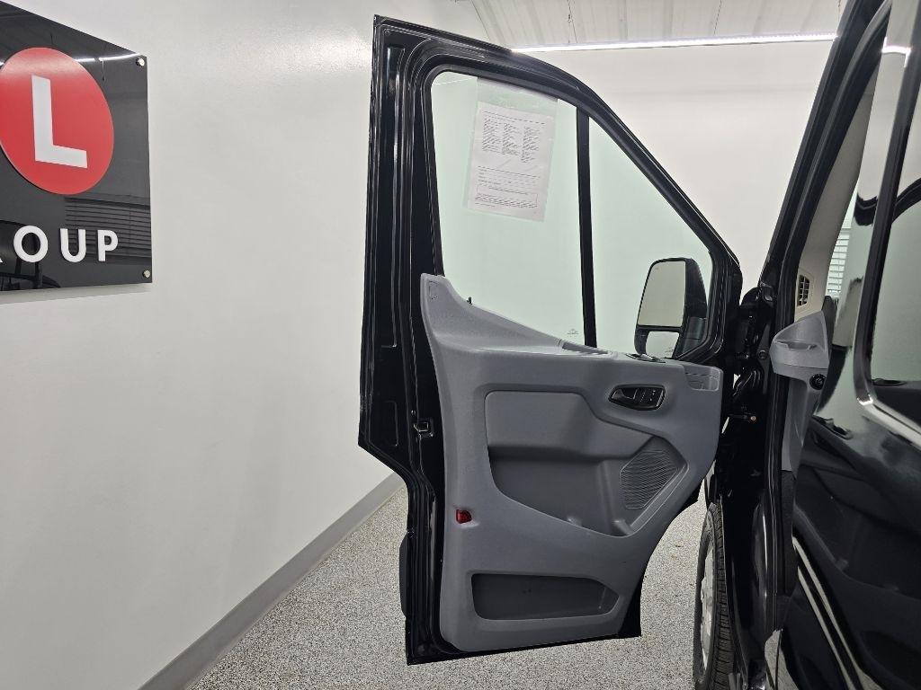 Used 2017 Ford Transit 250 - photo 27