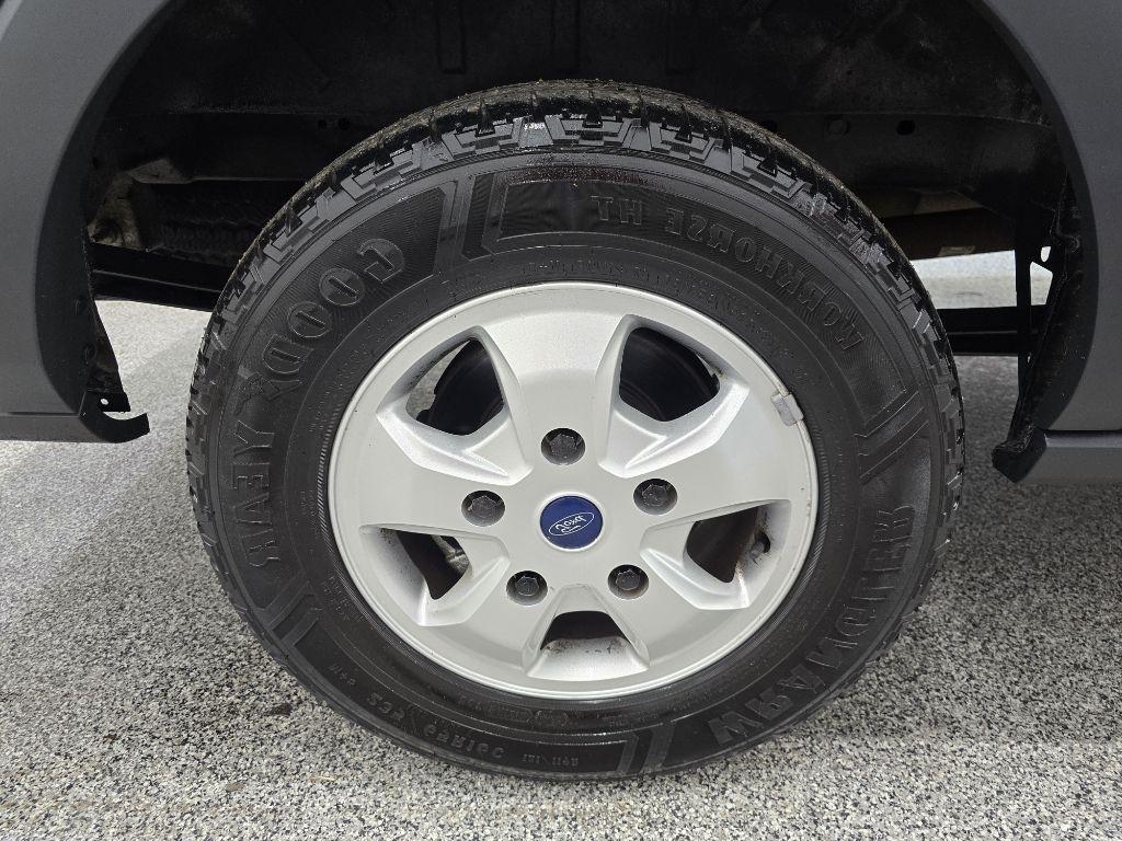 Used 2017 Ford Transit 250 - photo 32