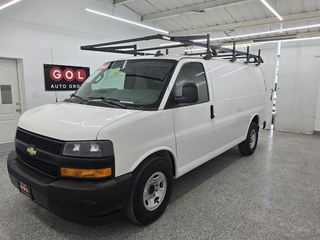 Used 2018 Chevrolet Express 2500 - photo 6