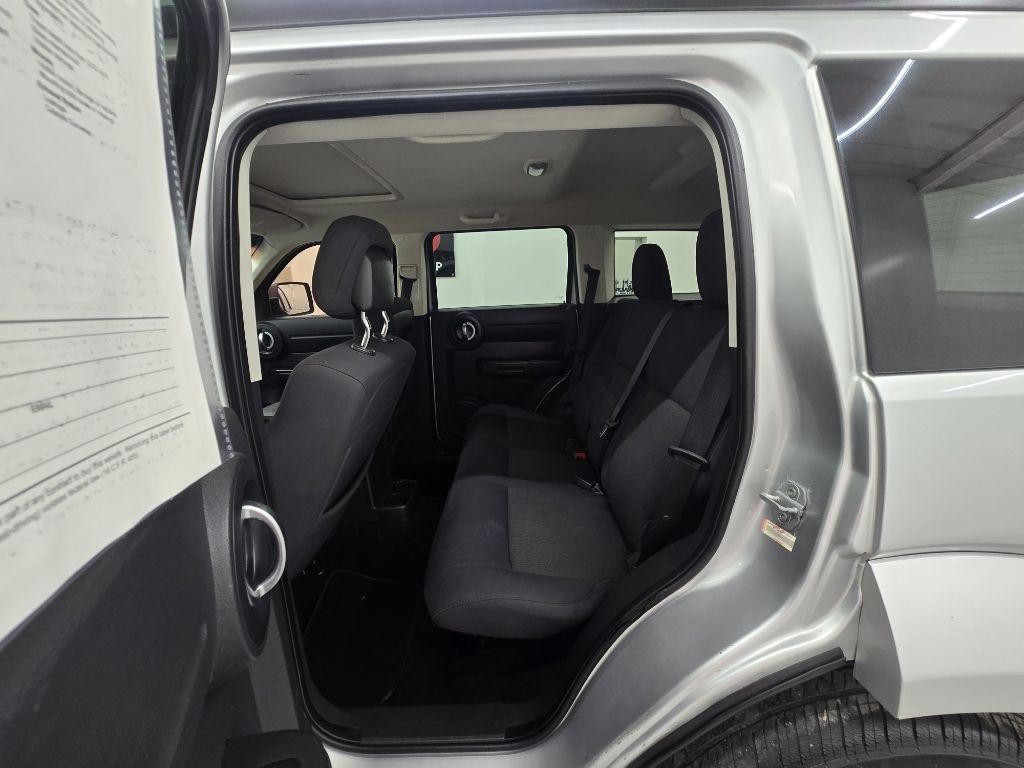 Used 2011 Dodge Nitro - photo 16