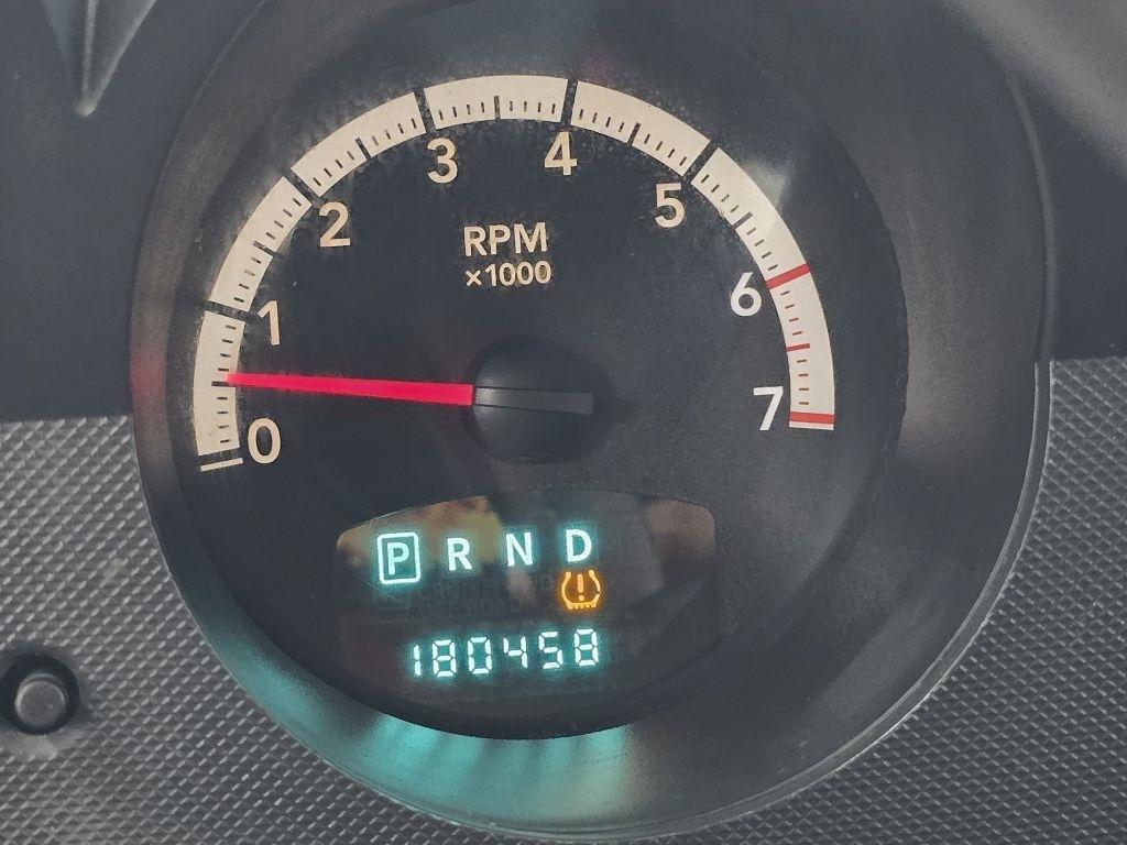 Used 2011 Dodge Nitro - photo 26