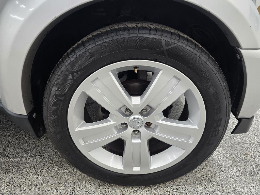 Used 2011 Dodge Nitro - photo 32