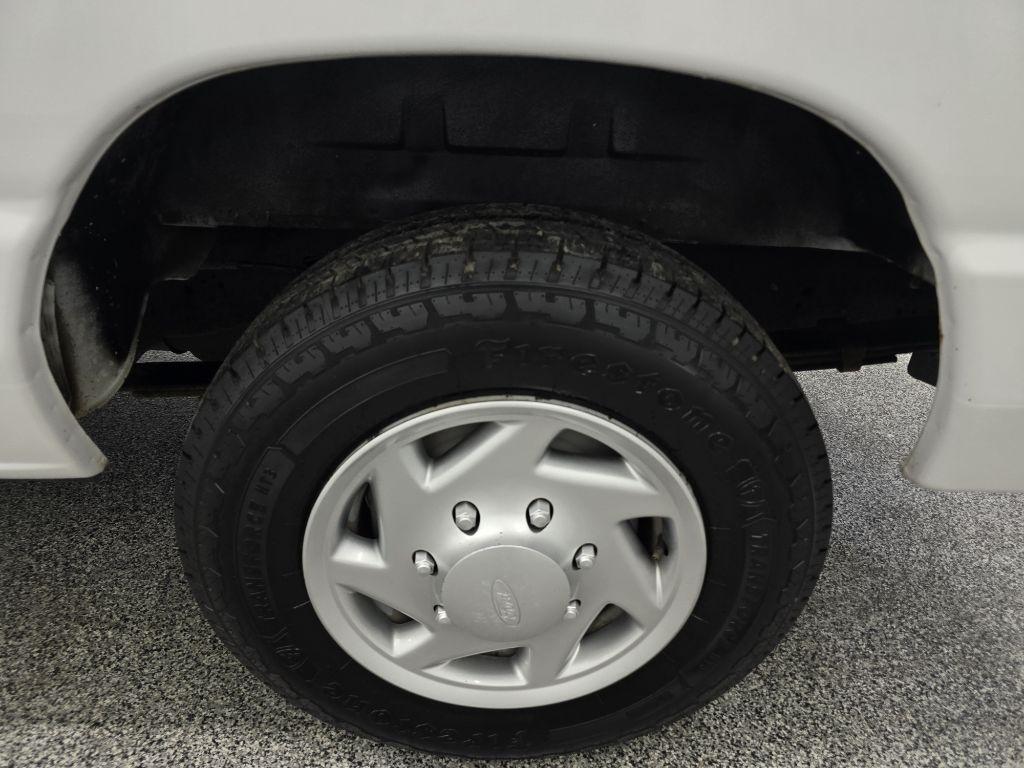 Used 2012 Ford E-150 Cargo Van - photo 26