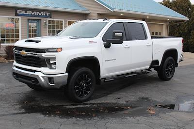 Used 2025 Chevrolet Silverado 2500 - photo 1