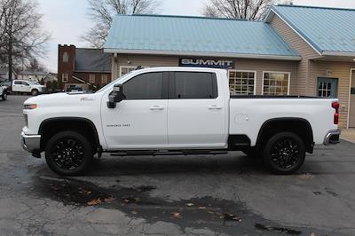 Used 2025 Chevrolet Silverado 2500 - photo 1