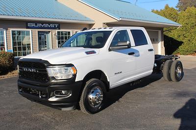 Used 2022 Ram 3500 - photo 1