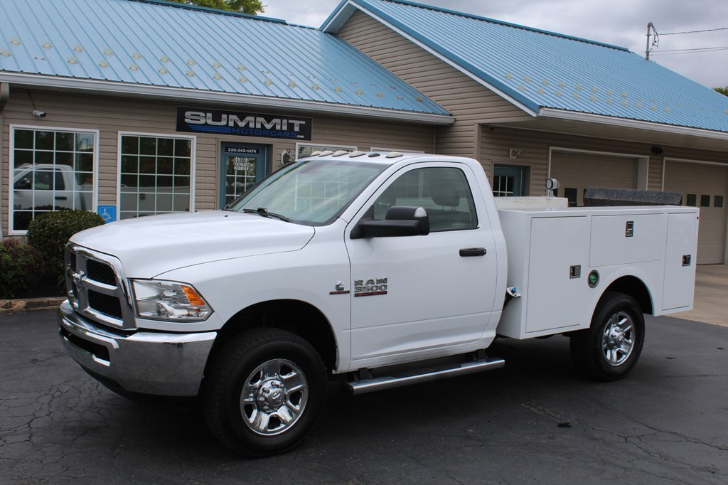 Used 2018 Ram 3500 - photo 1