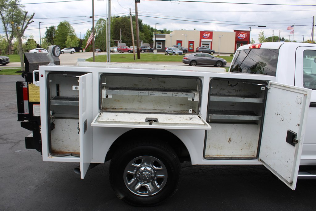 Used 2018 Ram 3500 - photo 25